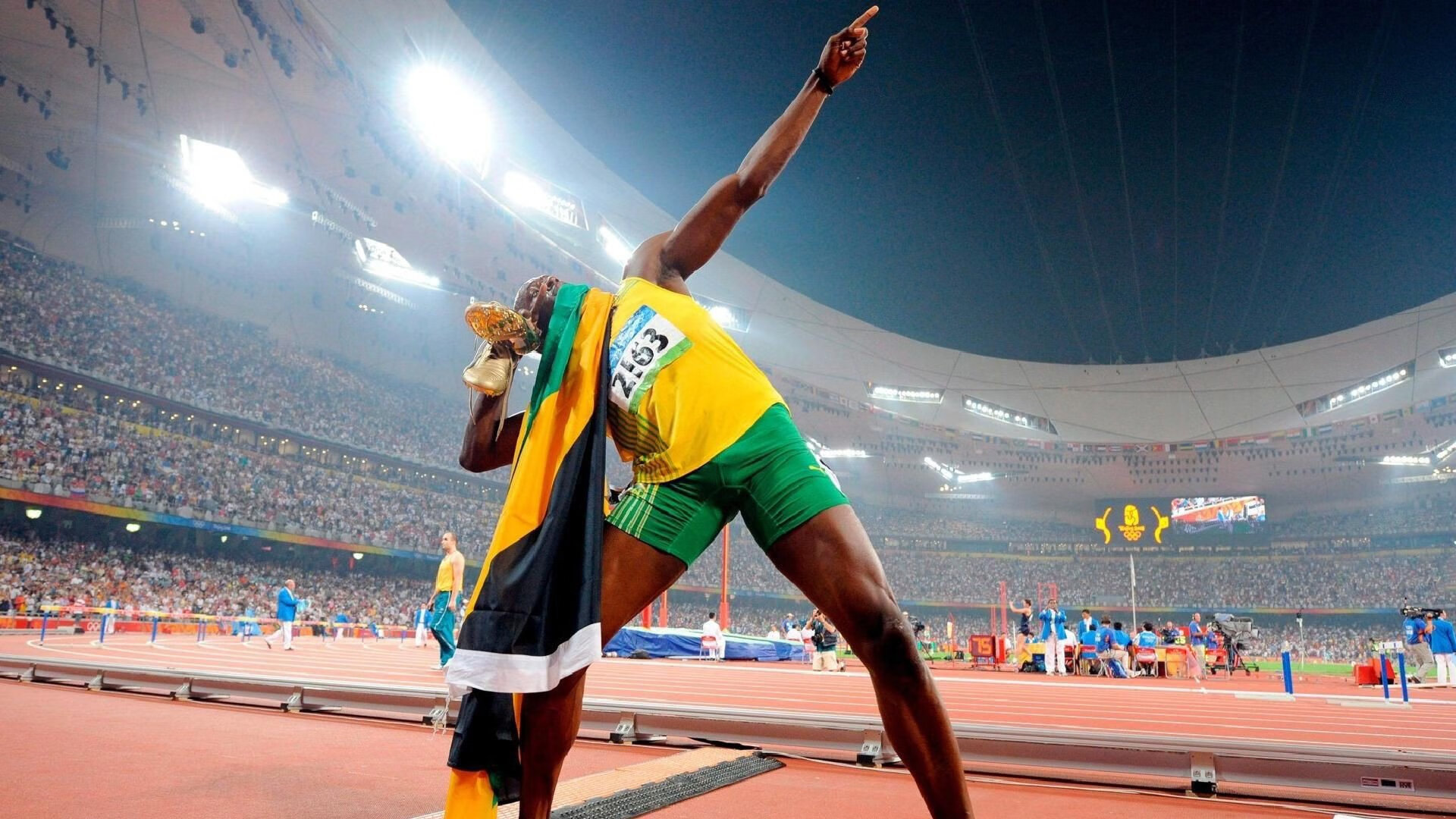 王哲林谈团队协作比赛胜负关键不在个人,王哲林参加三人篮球赛